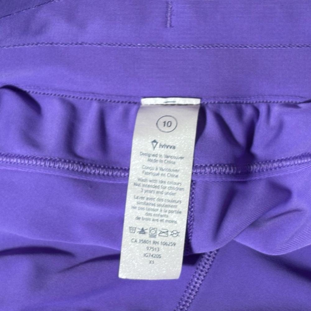 LuluLemon Ivivia Girl’s Shorts Size 10 - Picture 3 of 4